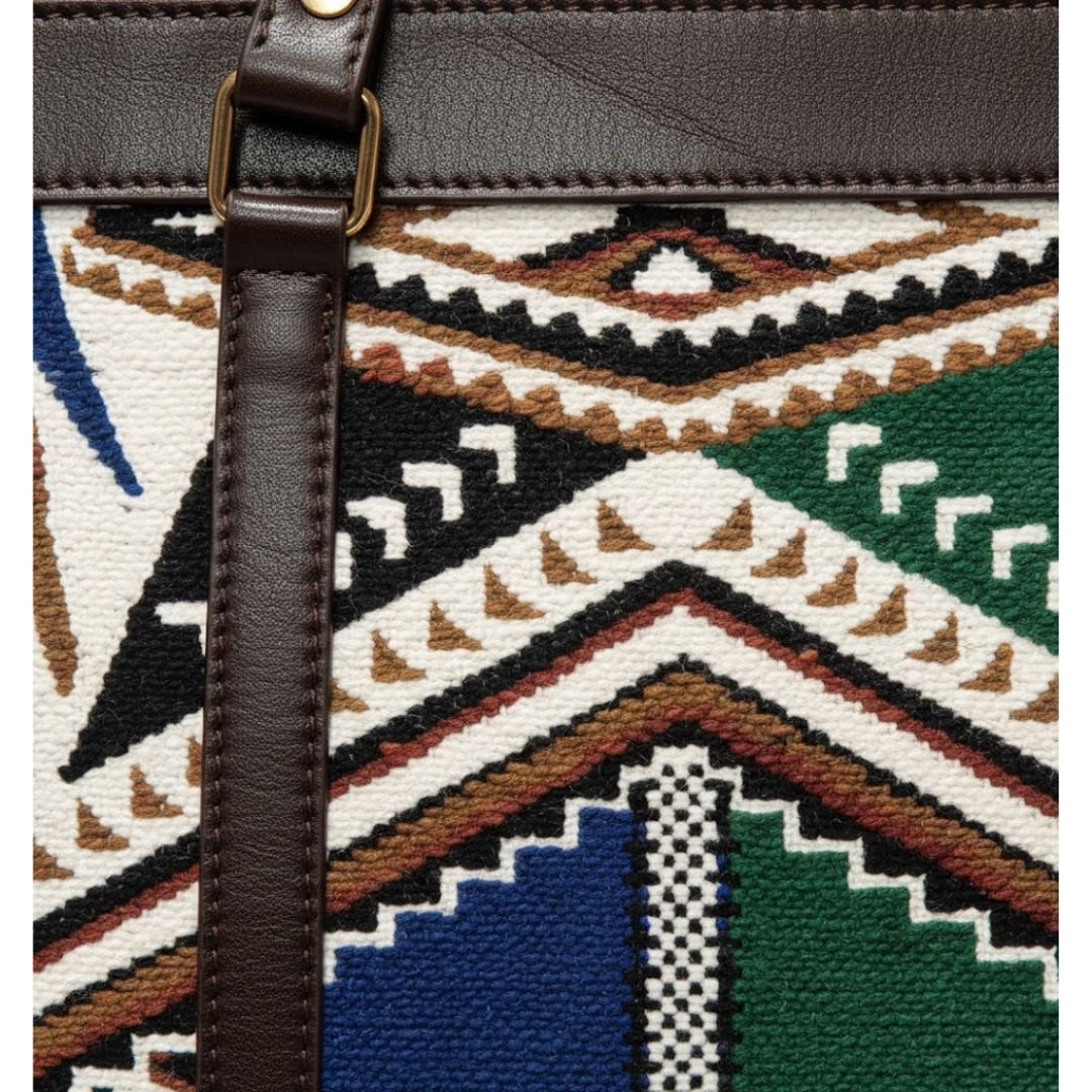 Stylish Executive Laptop Tote for Eco-Conscious Professionals